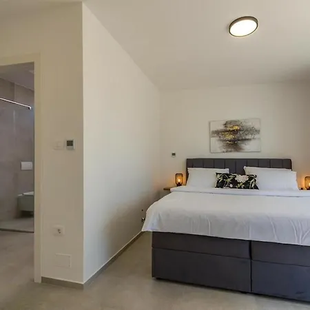 Villa Celi Comfortable Pula